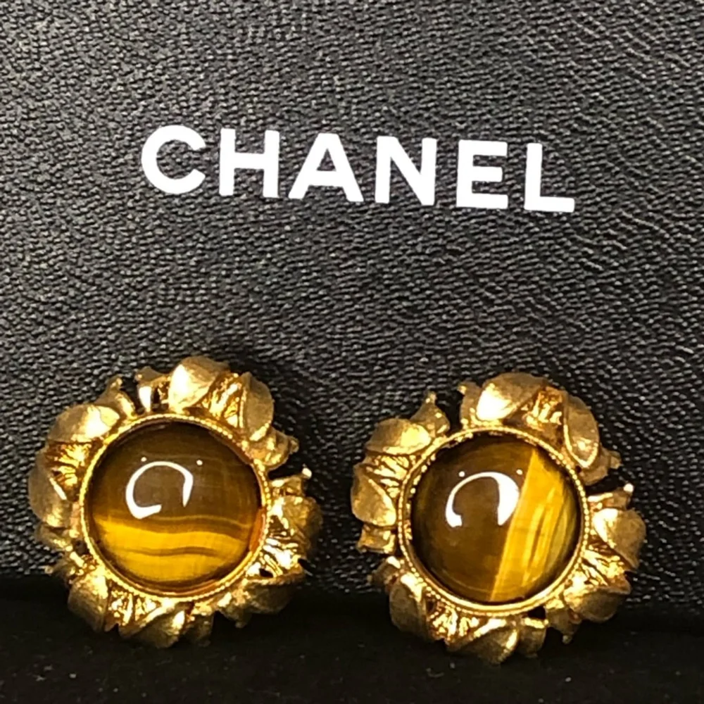 CHANEL 24k Gold Plated Tiger’s Eye Cabochon Clip On Earrings with Box